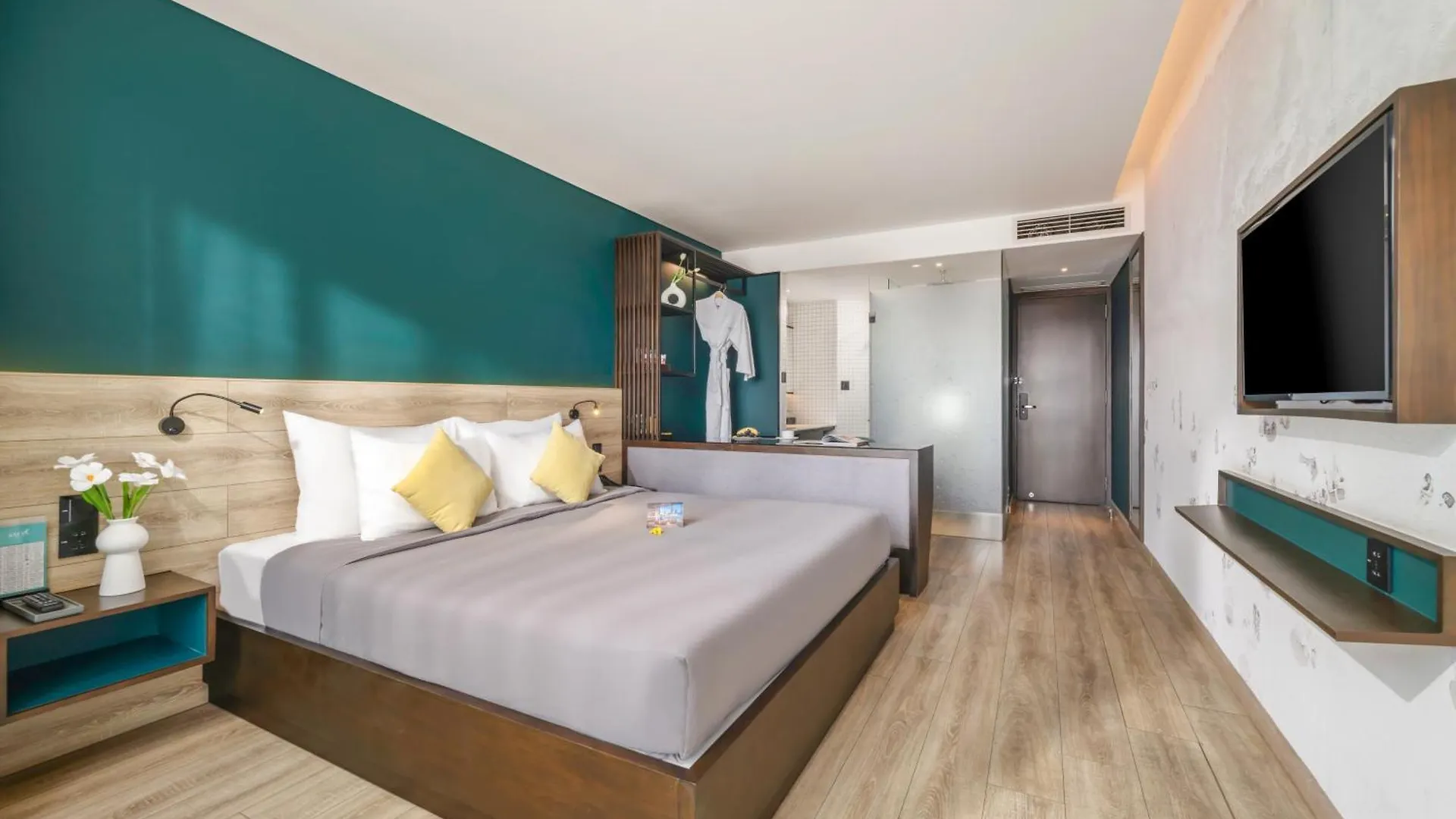 Satya Da Nang Hotel Han Market Vietnam